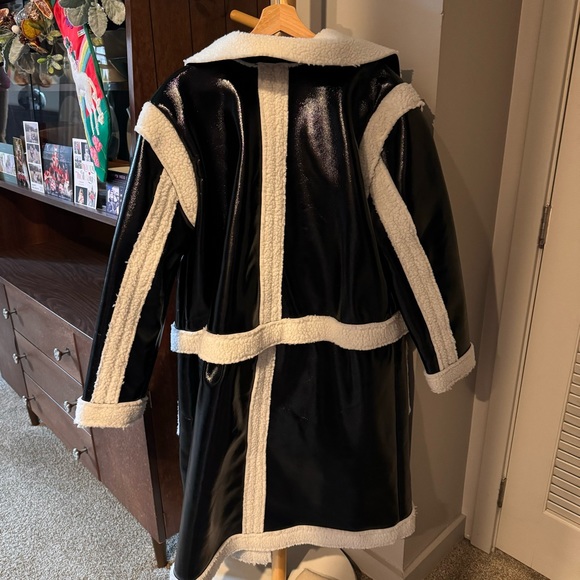 ELOQUII Freya Convertible Patent Leather Sherpa Coat size 14/16 - Picture 8 of 10